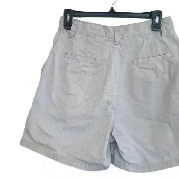 Eddie Bauer Women's Light Stone Gray Cotton Flat Front Shorts - Picture 8 of 9
